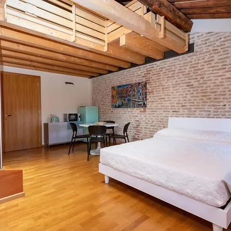 Loft Uno *