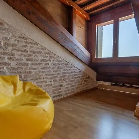 Loft Uno * 미라노