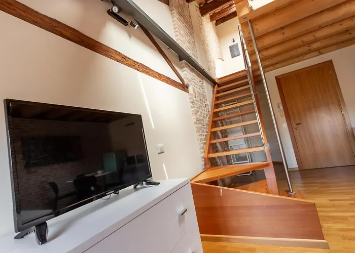 Loft Uno *
